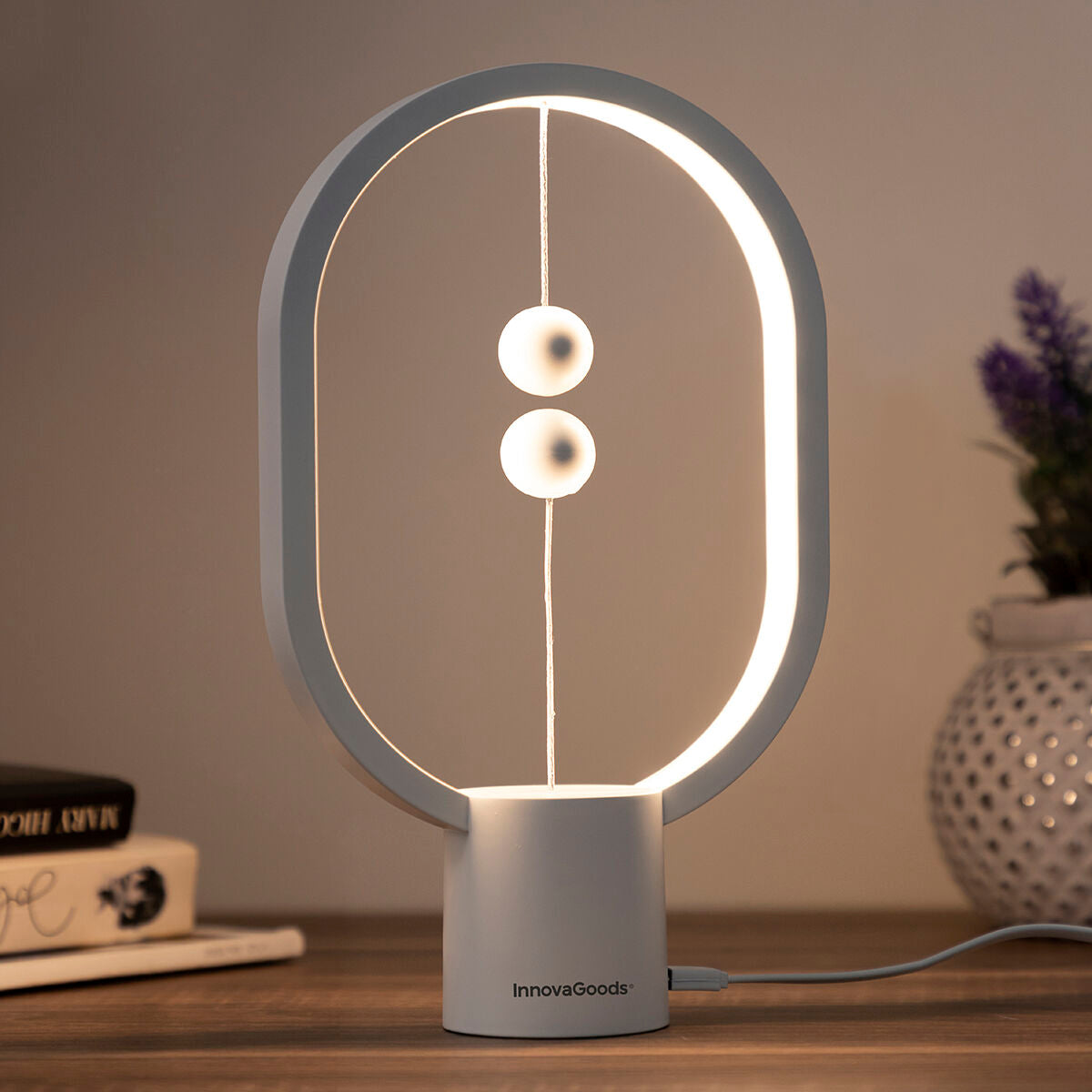Stilfull lampa med magnetbrytare
